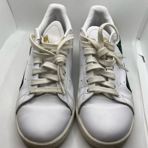 Adidas Stan Smith shoes size 7 - Picture 2 of 6